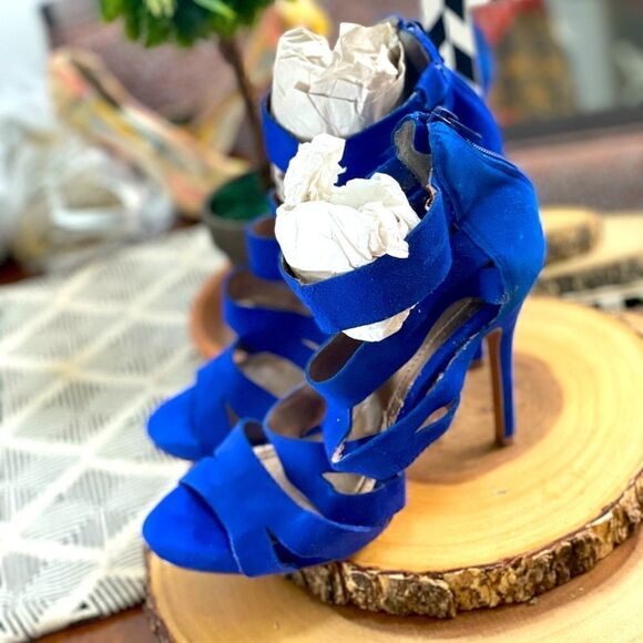 BCBG Jazzie Cobalt Blue Heel, SZ 6.5 - Picture 2 of 3